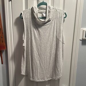 Livi Active Gray sleeveless hoodie